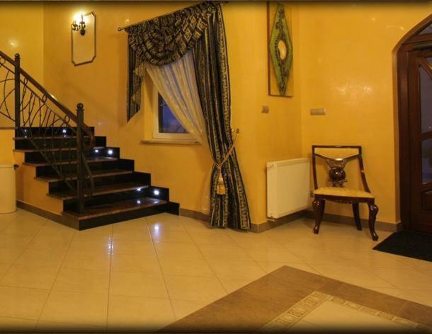 Hotel Andersen Rzeszow Luaran gambar