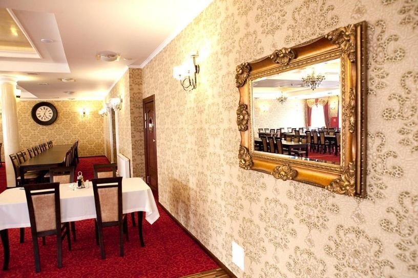 Hotel Andersen Rzeszow Luaran gambar