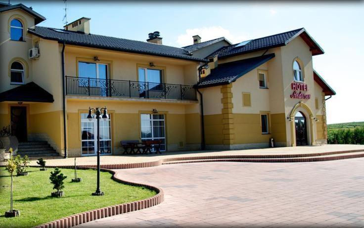Hotel Andersen Rzeszow Luaran gambar